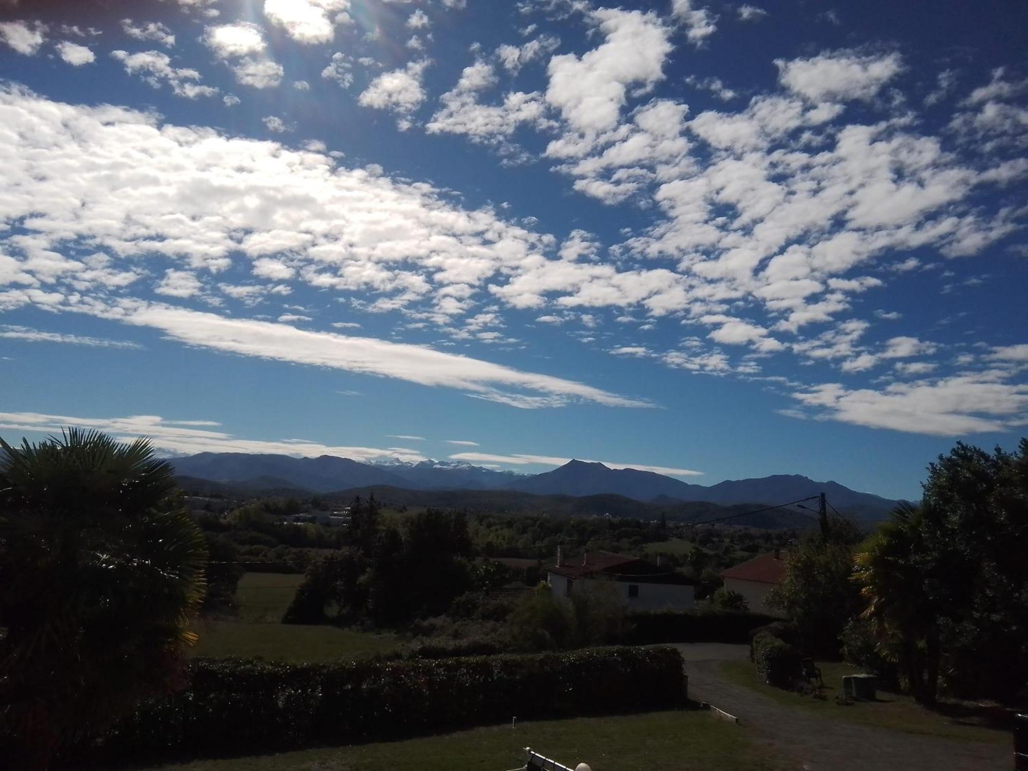 Pyrenees Vue Gite - Vues Fantastique, Parking Gratuit Sur Place & Piscine Saint Gaudens Kültér fotó